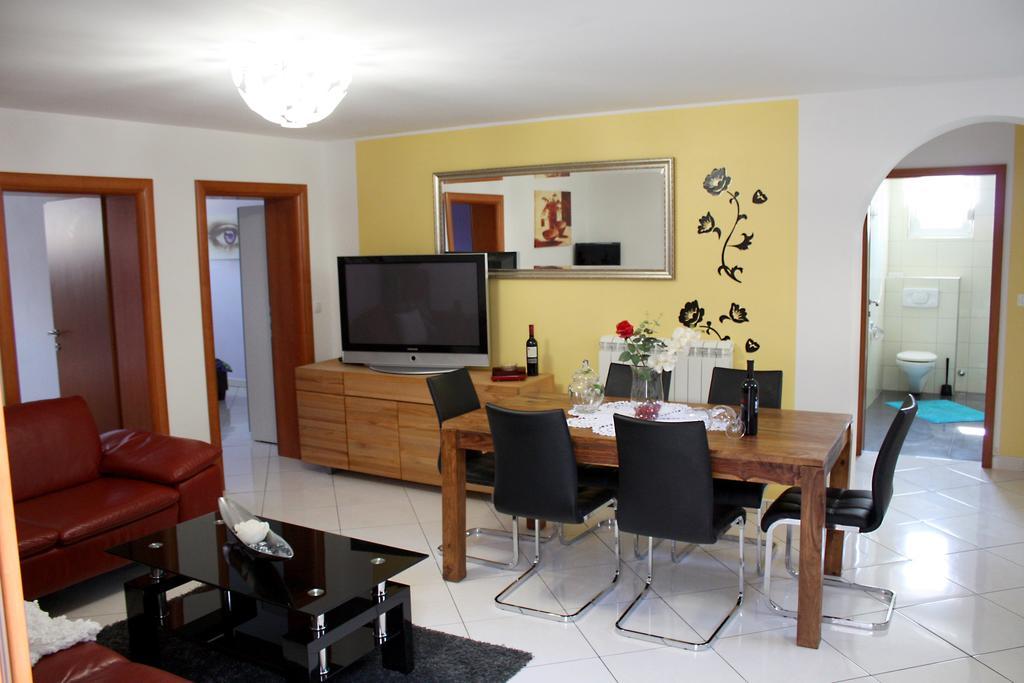 Apartments Villa Lili Umag Habitación foto
